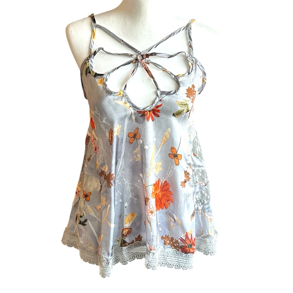 POL Camisole Top NWOT Size Small Gray and Peach Floral top with Lace Details